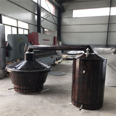 山西雙層不銹鋼白酒釀酒設(shè)備出酒率高白酒蒸餾設(shè)備家用高粱蒸酒甑鍋價(jià)格