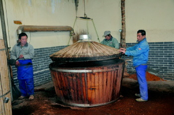 &ldquo;這原酒喝起來(lái)真香&rdquo;